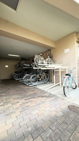 ソルディオ武庫之荘本町の駐輪場|駐輪場