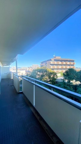 伊丹パーク・ホームズ3号棟のバルコニー|バルコニー