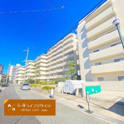 伊丹パーク・ホームズ3号棟の外観|外観