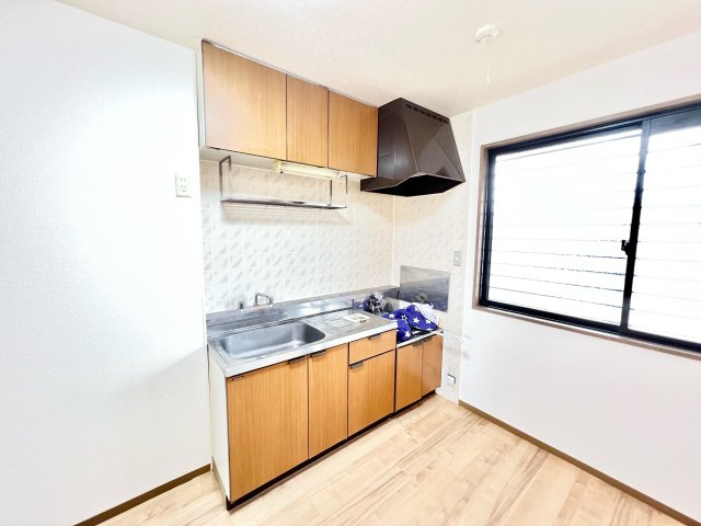 ヴェルデめいわAのキッチン|※別部屋参考写真