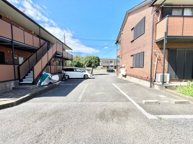 ヴェルデめいわAの駐車場|駐車場に車を止められます