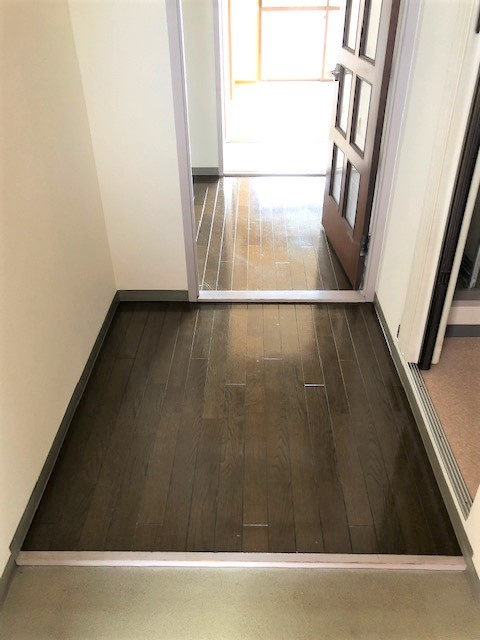 みどりマンションの玄関|イメージになります。