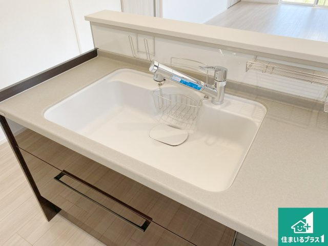 川西市多田院　第3期　新築一戸建ての設備|広々としたシンクで食器洗いも楽々！