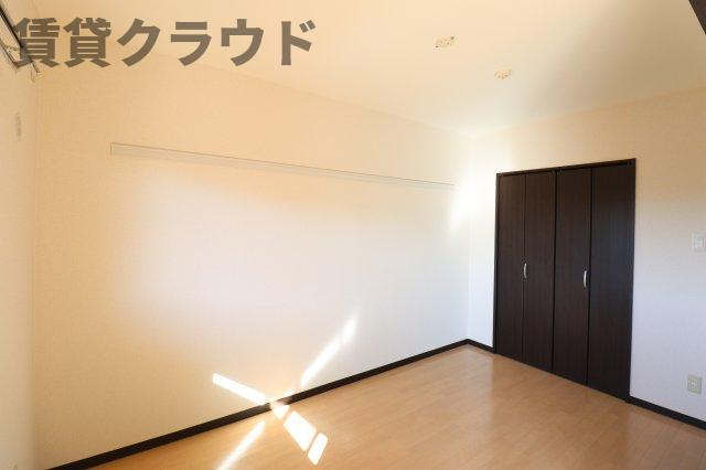 エミネンス・パティオの洋室|明るい洋室です