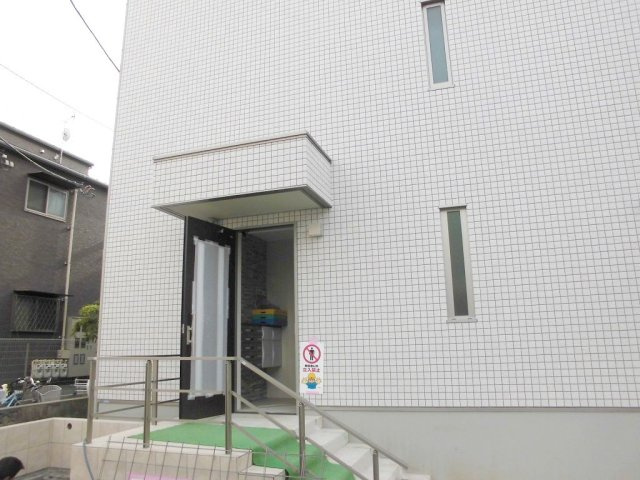 GRACE Court白山のエントランス