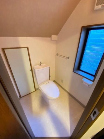 草津市平井２丁目の店舗事務所のトイレ|トイレも気になるポイント