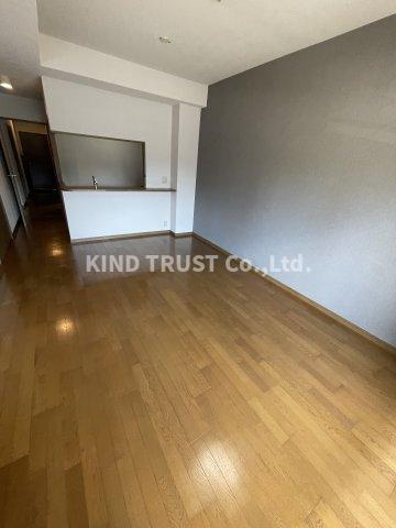 ファミール扇町アーバンステージの居間・リビング|ゆったりとした居間です