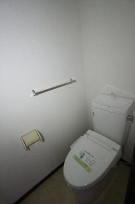 【トイレ】 | エクセルハイツ | 温水洗浄便座