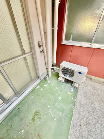らっこマンションこつこつのバルコニー