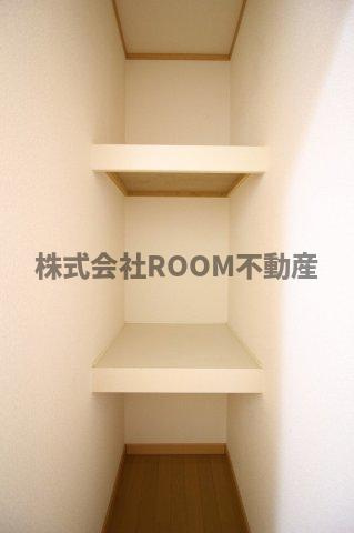 かのんハウス２番館の収納|便利な収納スペースです