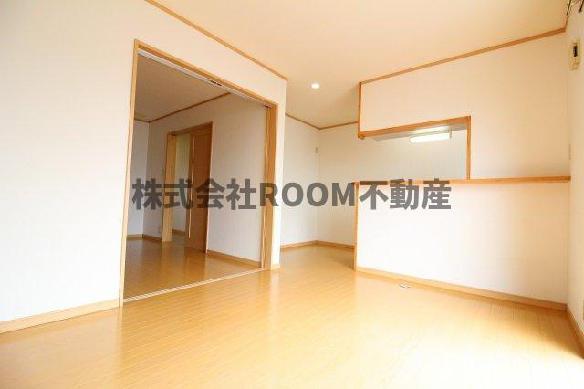 かのんハウス２番館の居間・リビング|ゆったりとした居間です