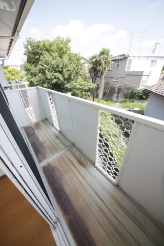 ニューシティ森前Aのバルコニー