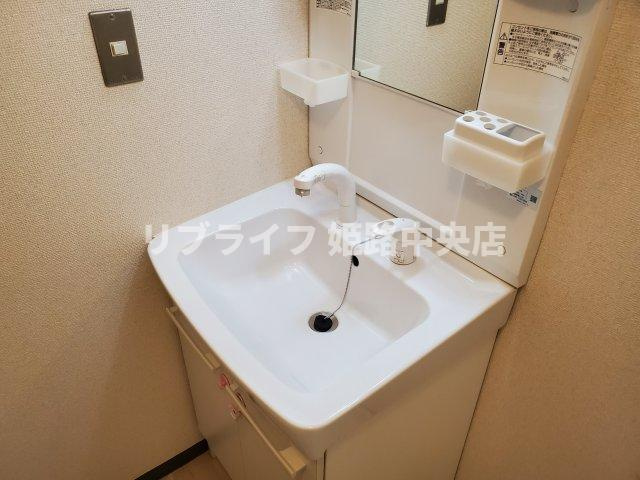 メゾン花北の洗面所