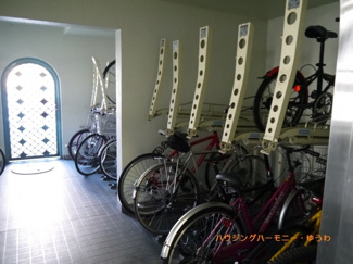 【その他共用部分】 | 建物内に、便利な駐輪場があります。