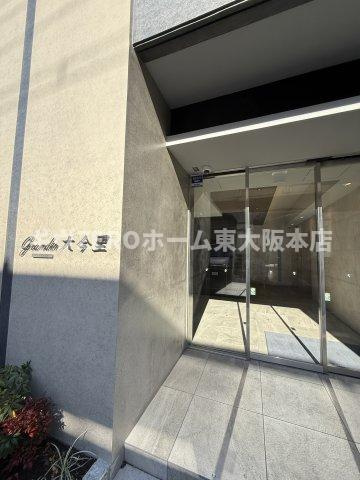 リエゾンコート大今里のエントランス