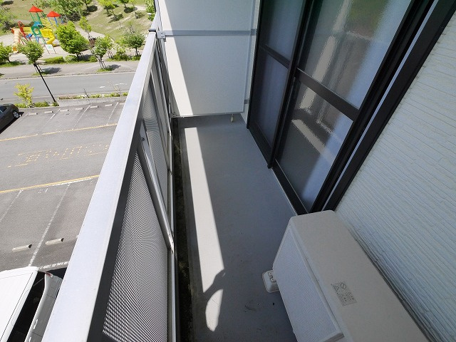 レオパレスビューヒルズテンのバルコニー