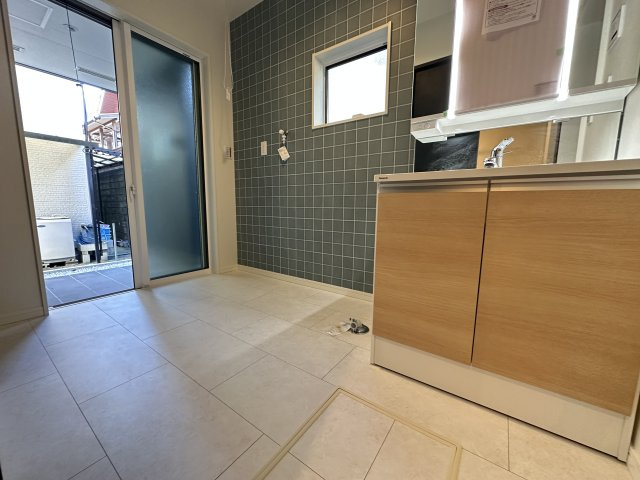 秦野市曽屋 スカイバルコニー付き長期優良住宅の脱衣所