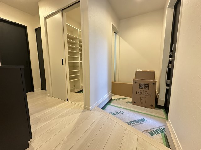 秦野市曽屋 スカイバルコニー付き長期優良住宅の玄関