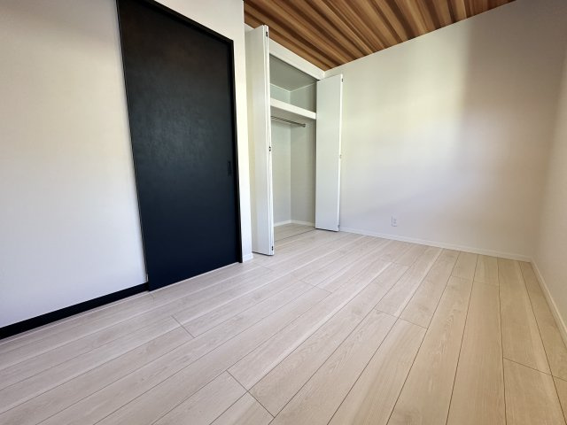 秦野市曽屋 スカイバルコニー付き長期優良住宅の洋室