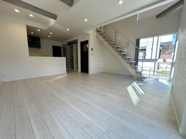 秦野市曽屋 スカイバルコニー付き長期優良住宅の居間・リビング