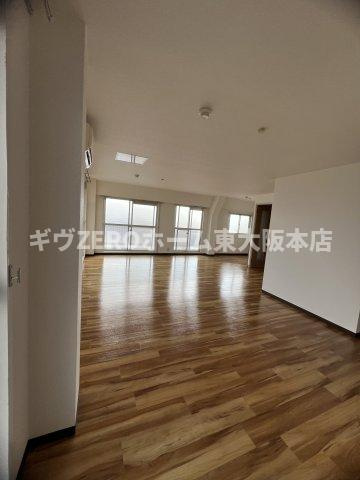 メダリアン巽の洋室