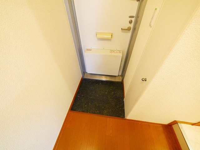 レオパレスクレール　ヨシノの玄関|きれいな玄関です