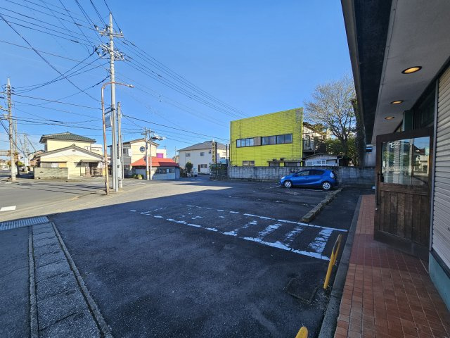 大和町テナントの駐車場