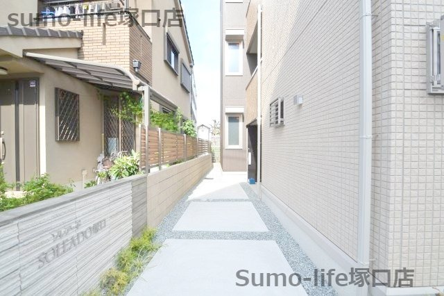 SOLEADO塚口のエントランス