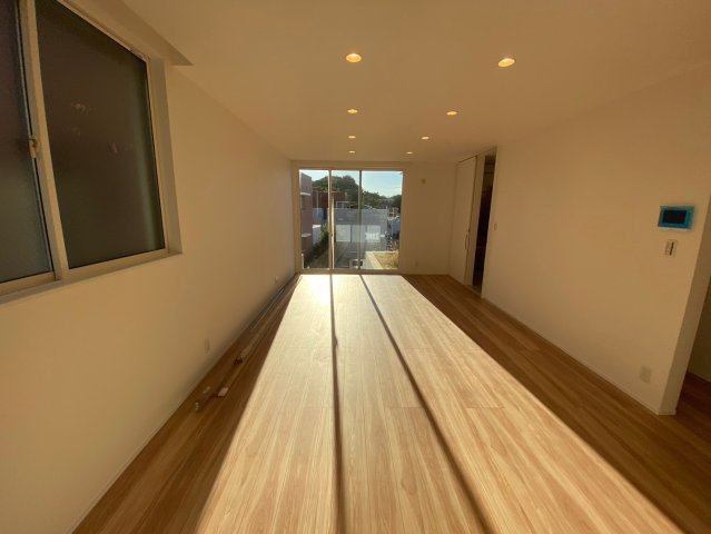 千種区鹿子殿の居間・リビング|19帖のリビングで家族との楽しい時間が過ごせそうですね♪