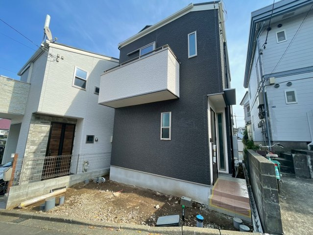横浜市泉区白百合2丁目 新築戸建て【仲介手数料無料】