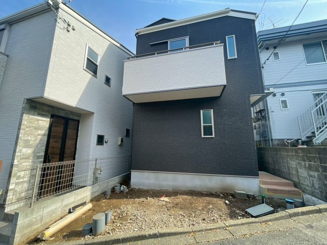 横浜市泉区白百合2丁目 新築戸建て【仲介手数料無料】