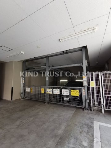 グランカーサ梅田北の駐車場|駐車場に車を止められます