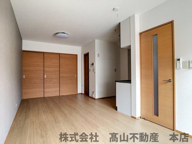 ラフォーレあおいＡ棟の居間・リビング