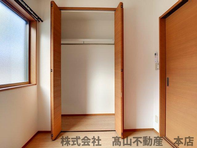 ラフォーレあおいＡ棟の収納