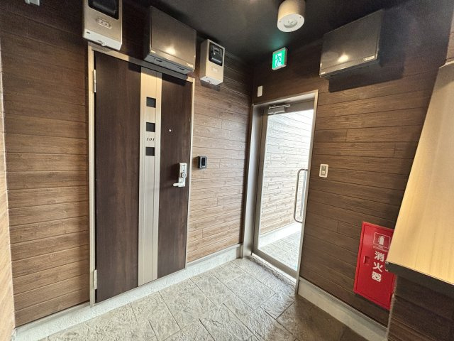 ソラリスのロビー