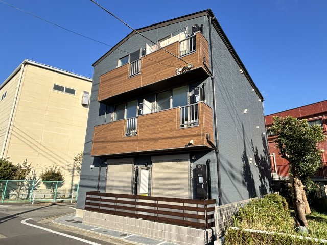 ソラリスの外観