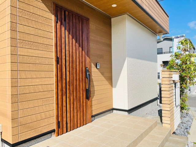 【商談中】戸建　瑞穂市別府Ⅲ　全4区画分譲の玄関