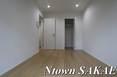 【居間・リビング】 | フォンテンブロー笠取町 | おしゃれな居間です