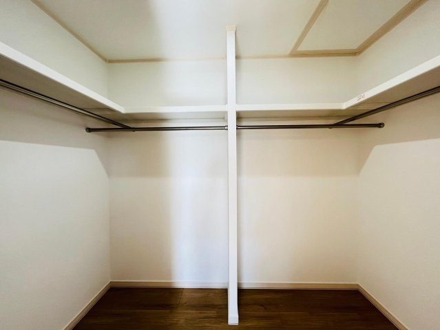 戸建　瑞穂市別府Ⅲ　全4区画分譲の収納|季節物もたっぷり収納できるウォークインクローゼット！