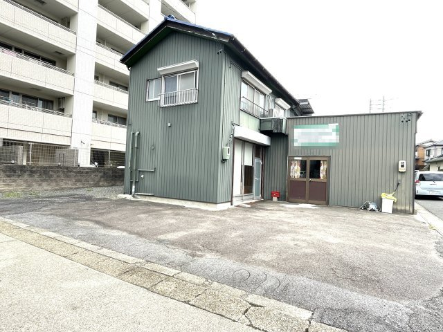 山下貸家