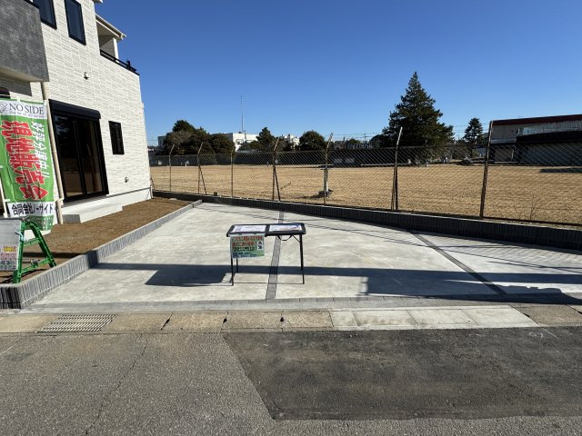 松戸市古ケ崎２丁目新築戸建【北部小学校：7分】の駐車場|駐車スペース・並列２台駐車可