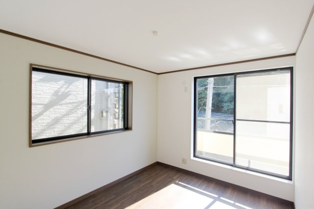 ６４３０２　岐阜市長良東三丁目中古戸建ての洋室