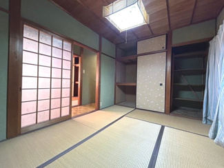 【和室】 | 右京区太秦安井北御所町 | 北側約6帖の和室、押入付：リフォームをお楽しみいただけます