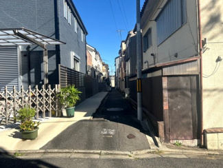 【前面道路含む現地写真】 | 右京区太秦安井北御所町 | 三方角地◆リフォームをお楽しみいただけます！
