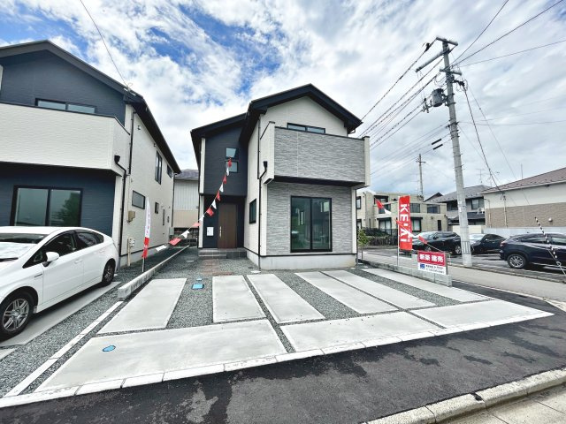 福島市東浜町2期　priSUMA　全3棟の前面道路含む現地写真
