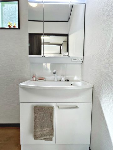 新築戸建・建売　二本松市冠木　平屋建ての独立洗面台