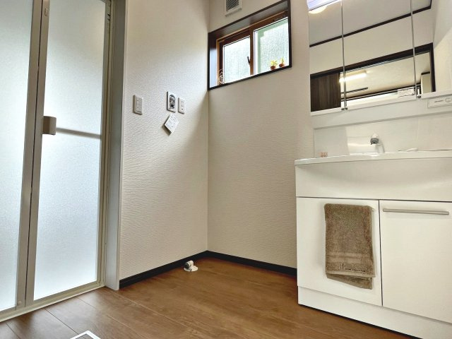 新築戸建・建売　二本松市冠木　平屋建ての独立洗面台