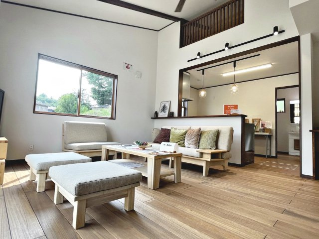 新築戸建・建売　二本松市冠木　平屋建ての居間・リビング