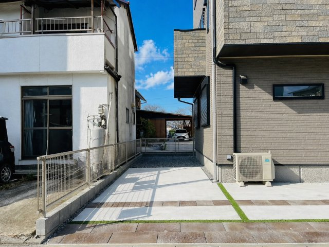 戸建　瑞穂市別府Ⅳ　全1区画分譲の駐車場|奥行きがあるので、来客時には駐車スペースにも利用できそうです。
