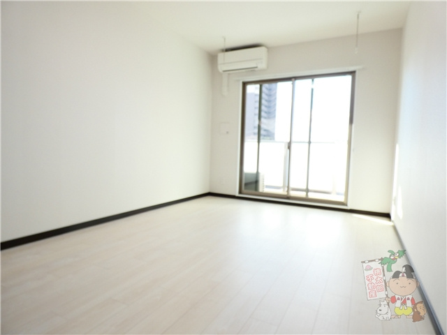 コクーン大元駅前の居間・リビング